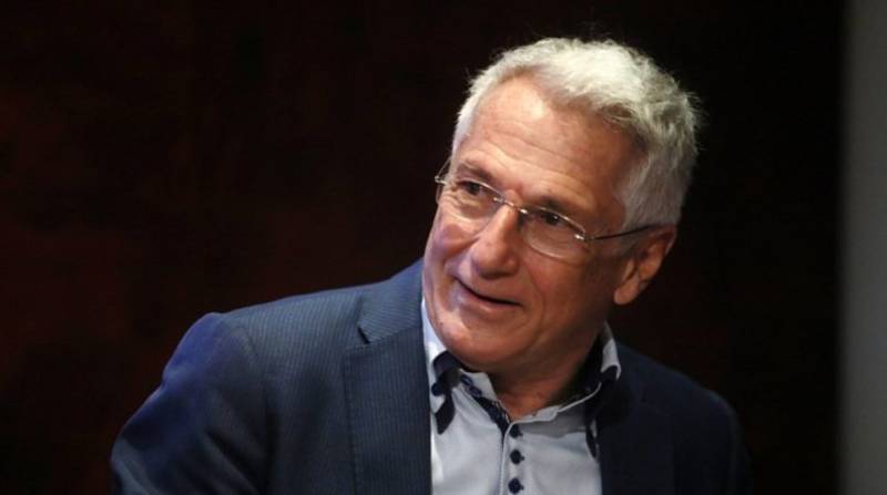 O καθηγητής Πολιτικής Επιστήμης Θανάσης Διαμαντόπουλος στην «Ε» για το νέο του βιβλίο “Ο Ελευθέριος Βενιζέλος ως πλαστουργός ιστορίας”