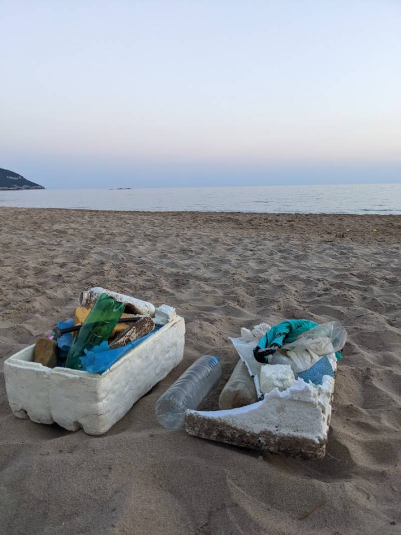 Ολοκληρώθηκε ο καθαρισμός της Χρυσής Ακτής στη Γιάλοβα