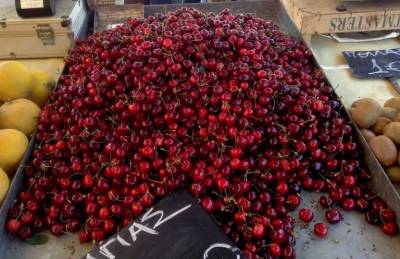 Στα ύψη η τιμή στα κεράσια – Φαινόμενα αισχροκέρδειας (βίντεο)