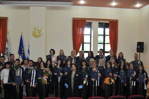 Ορκωμοσία αποφοίτων του τμήματος Ιστορίας - Αρχαιολογίας του Πανεπιστημίου Πελοποννήσου (φωτογραφίες)