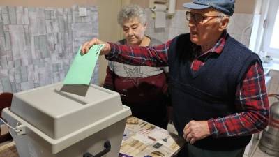 Ουγγαρία: Έκλεισαν οι κάλπες - Σε επίπεδα ρεκόρ η συμμετοχή