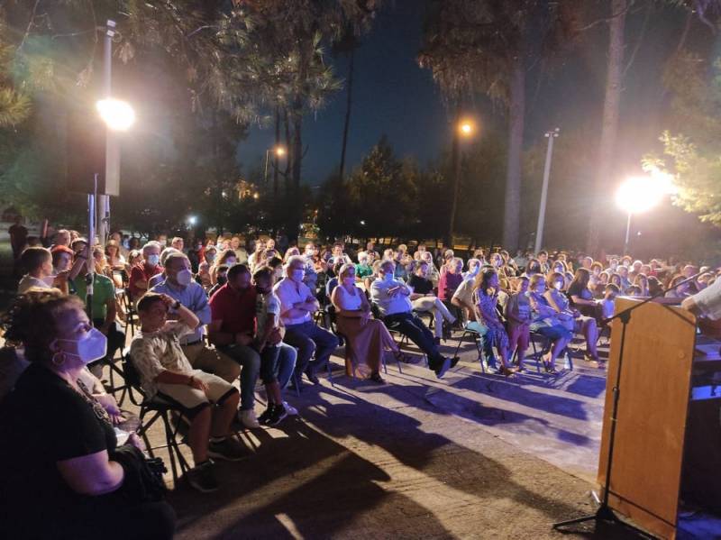 Πλήθος κόσμου στην ομιλία Κανάρη Τσίγκανου για το διάστημα