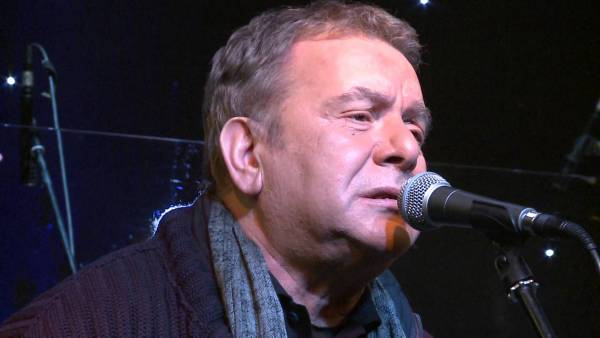 Ο Μανώλης Μητσιάς στο Χανδρινού