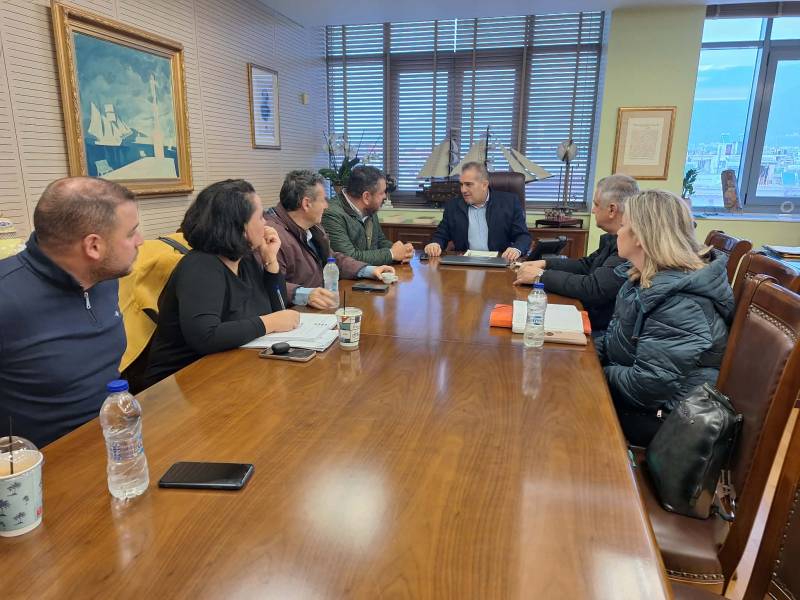 Συνάντηση εργασίας των Δημάρχων Καλαμάτας και Δυτικής Μάνης – Στο επίκεντρο η αποχέτευση μέχρι τις Κιτριές