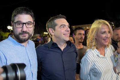 Τσίπρας προς τους εκλεγέντες δημάρχους και περιφερειάρχες: "Να κάνετε καλύτερες πόλεις, περιφέρειες και τοπικές κοινωνίες"