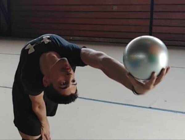 Γιάννης Ηλιάδης: Ο πρώτος αθλητής ρυθμικής γυμναστικής στην Ελλάδα!