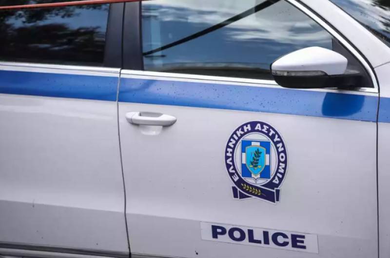 Σύγχρονο Κωσταλέξι στη Λάρισα: 51χρονη ήταν κλεισμένη σε διαμέρισμα για 42 χρόνια – Την ανακάλυψαν επειδή πέθανε η μητέρα της