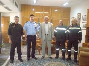 3 πυροσβεστικά αεροπλάνα κι ελικόπτερο στην Καλαμάτα