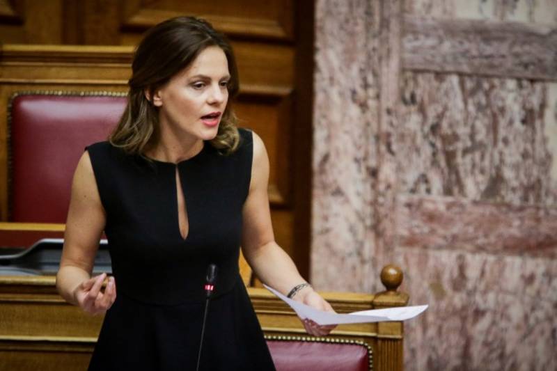 Αχτσιόγλου προς Κυρανάκη για συντάξεις: Θα ευνοηθούν οι επιχειρηματίες της ιδωτικής ασφάλισης