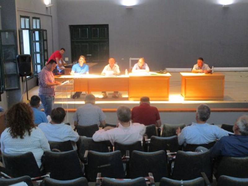 Ετοιμάζονται για το πανηγύρι στη Μεσσήνη