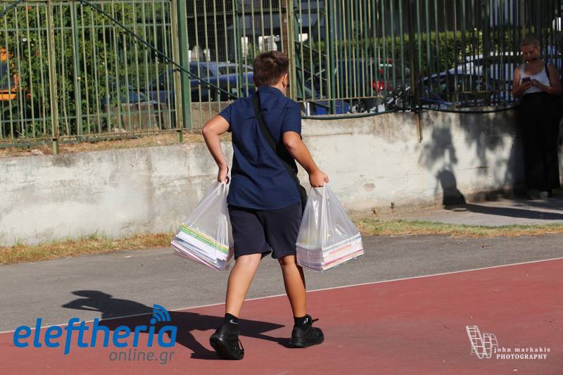 “Μαζί για το Παιδί”: Πώς στηρίζουμε τα παιδιά κατά την επιστροφή στο σχολείο;