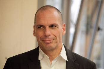 Βαρουφάκης σε Κασιδιάρη: &quot;Είστε στη φυλακή για τις εγκληματικές σας πράξεις και όχι για αντίσταση κατά του μνημονίου&quot;