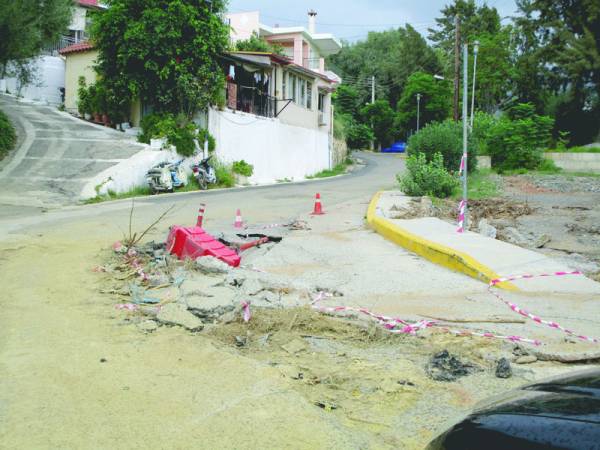 Ζημιές στο δρόμο του Κουταλά