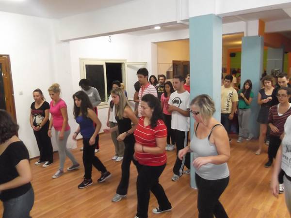 Ξεκινούν τα εργαστήρια στο Κέντρο Νέων