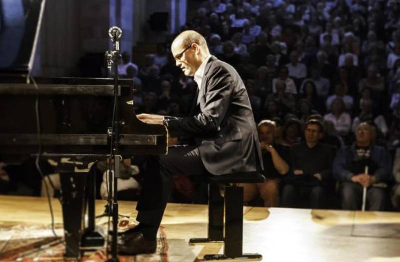 Μουσικές βραδιές με τον Frank Muschalle στην Κορώνη