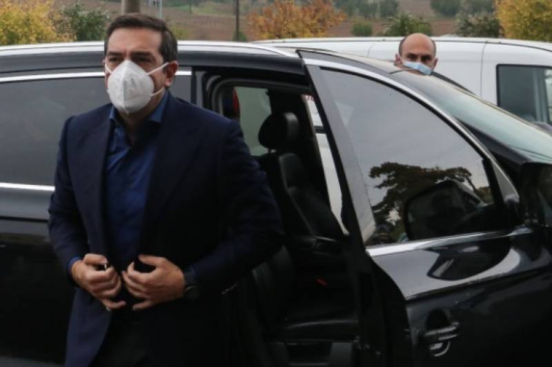 Τσίπρας: Η Εκκλησία αγνόησε τα μέτρα - Γιατί πανηγυρίζει η κυβέρνηση;