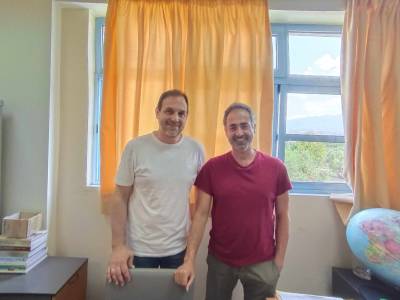 “Το βέλος που δεν πληγώνει”: Mουσικοθεατρική παράσταση στο Μουσικό Σχολείο Καλαμάτας για τη μικρή Διονυσία Νεκταρία