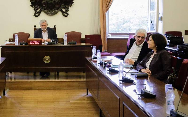 Επαναδιαβίβαση της δικογραφίας στη δικαιοσύνη προτείνει η προανακριτική επιτροπή για τη Novartis