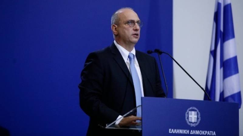 Οικονόμου: Πάνω από 10.000 νέοι υπέβαλαν αίτηση για τη δωρεάν χορήγηση Ευρωπαϊκής Κάρτας Νέων