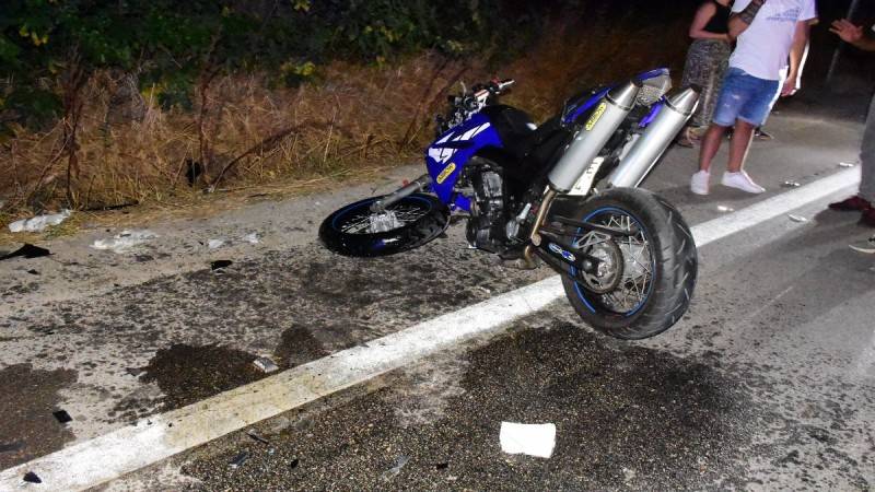Νεκρός 22χρονος μοτοσυκλετιστής σε σύγκρουση με λεωφορείο στη Χαμοστέρνας (βίντεο)