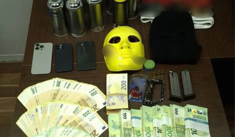 Άγιος Δημήτριος: Πέντε συλλήψεις για οπαδική βία – Εντοπίστηκαν όπλα και 302.000 ευρώ! (βίντεο)