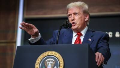 Τραμπ: Αναμένω μια εποικοδομητική συνάντηση με τον Πούτιν