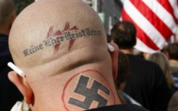 Γερμανία: Έκαψαν ξενώνες όπου θα στεγάζονταν πρόσφυγες