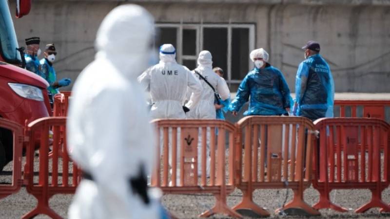 Η Μαδρίτη διαβεβαιώνει ότι έλαβε όλα τα απαραίτητα «μέτρα» μετά την ανακοίνωση δύο θετικών κρουσμάτων