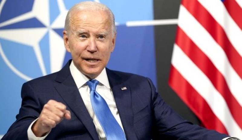 ΗΠΑ: Ο Μπάιντεν δηλώνει αποφασισμένος να απαγορεύσει τα επιθετικά όπλα