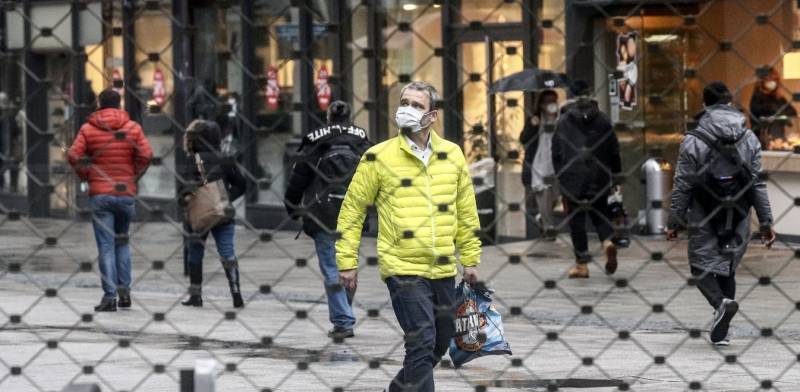 Λινού: «Περισσότερα εμβόλια σε ευπαθείς και περισσότερα τεστ σε όσους κινούνται έξω»