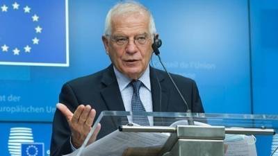 Μπορέλ: Να επανεξετάσουμε τον τρόπο που δίνονται βίζες σε ορισμένους Ρώσους