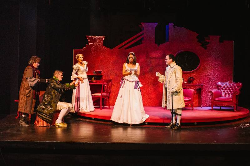 Συνεχίζονται οι παρατάσεις "Απατεών" (Ο Φιάκας) στο ΔΗΠΕΘΕ Καλαμάτας