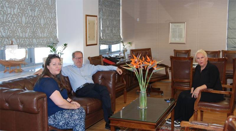 Ο Δήμος Καλαμάτας στηρίζει την «Κιβωτό του Κόσμου»