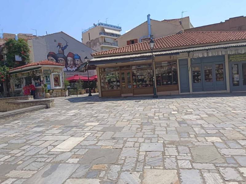 Κλειστά τη Δευτέρα τα εμπορικά της Καλαμάτας