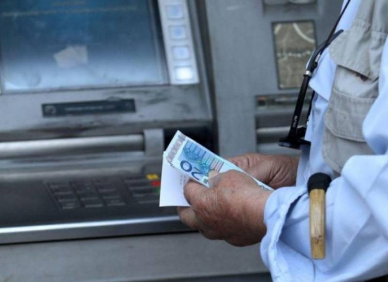 Οι τελικές ημερομηνίες για την καταβολή των συντάξεων Απριλίου (Βίντεο)