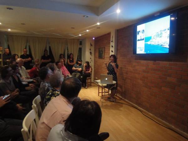 Το Μανιατάκειο Ιδρυμα στη Σιγκαπούρη