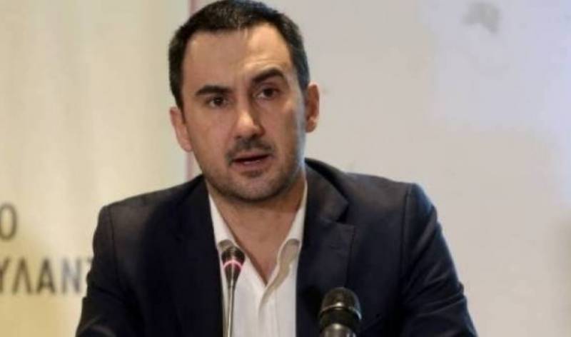 Αναστολή προανάρτησης Κτηματολογίου ζητεί ο Χαρίτσης