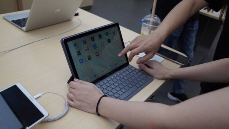 Πιο γρήγορο ίντερνετ, λιγότερη γραφειοκρατία - Τι αλλαγές φέρνει νέο νομοσχέδιο