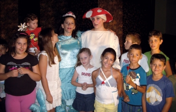 Θεατρικές παραστάσεις σε Γλυφάδα και Κορυφάσιο