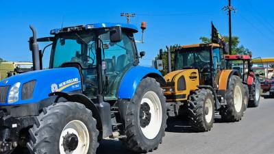 Οι αγρότες ανακοίνωσαν μπλόκα στις εθνικές οδούς (Βίντεο)