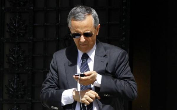 Μπαλτάκος: Ο Τσίπρας την ιδρώνει τη φανέλα με το εθνόσημο