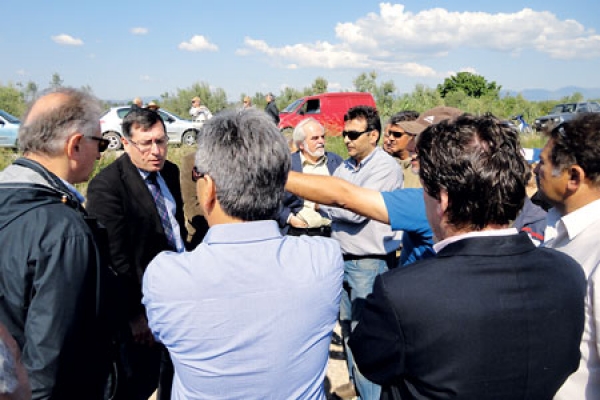 Στο &quot;κόκκινο&quot; οι αντιδράσεις των κατοίκων της Μικρομάνης για το παρασκευαστήριο ασφάλτου