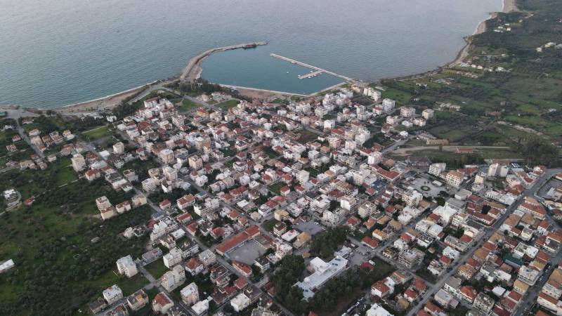 Χειμερινό ωράριο στα καταστήματα της Κυπαρισσίας