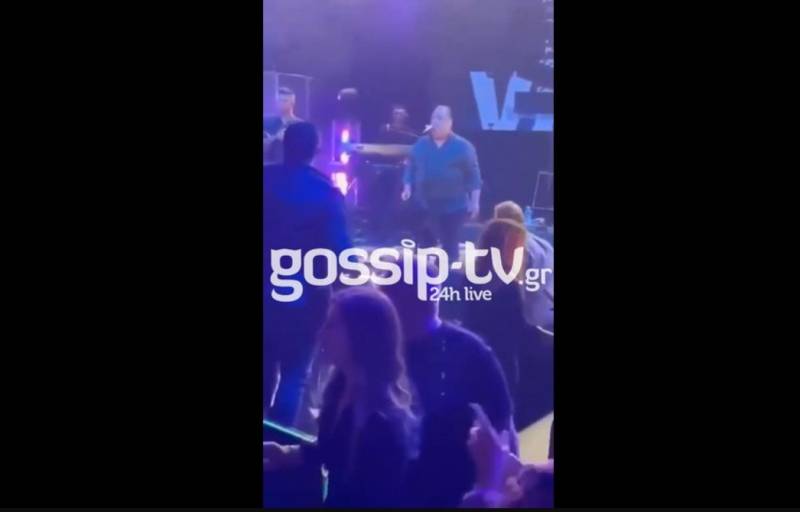 Βασίλης Καρράς: Ξυλοδαρμός κατά τη διάρκεια συναυλίας του στην Αυστραλία - «Έλα ρε παιδιά, έλεος» (Βίντεο)