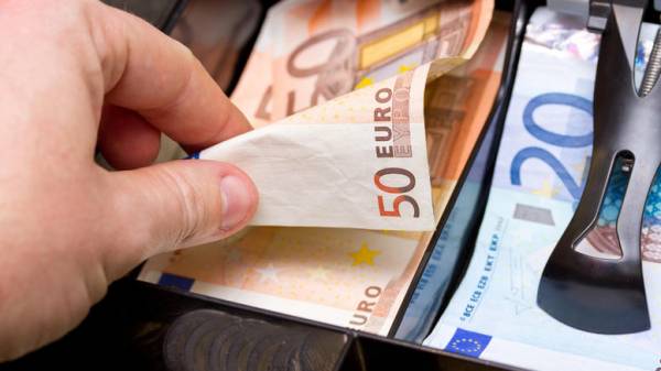 Φοροδιαφυγή και αδήλωτη εργασία