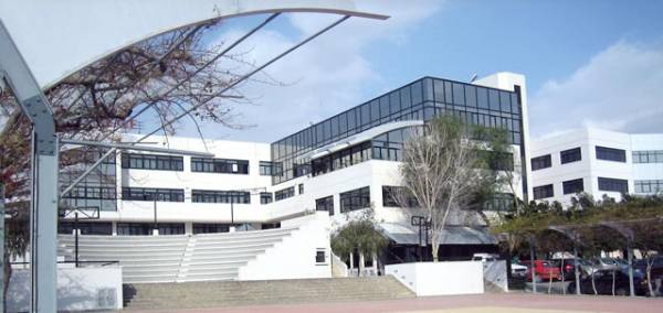 Ευκαιρίες για σπουδές στην Κύπρο μέσω υποτροφιών - Ημερίδα Πανεπιστημίου Λευκωσίας στην Καλαμάτα