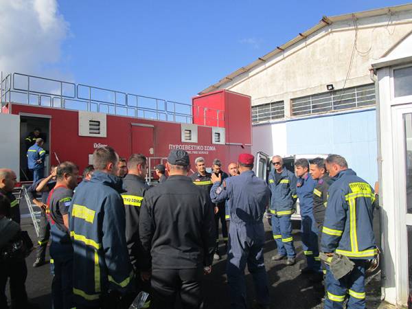 Εξομοιωτής κατάσβεσης πυρκαγιάς στην Καλαμάτα (βίντεο-φωτογραφίες)