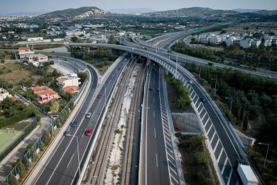 Αττική Οδός: Πώς διαμορφώνονται οι τιμές των διοδίων από την Κυριακή 6 Οκτωβρίου - Τι ισχύει για συνδρομητές/κατόχους e-PASS
