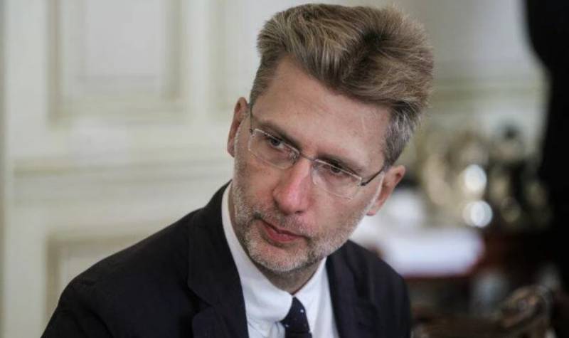 Σκέρτσος: Υπό εξέταση ο εμβολιασμός για κορονοϊό κατ’ οίκον