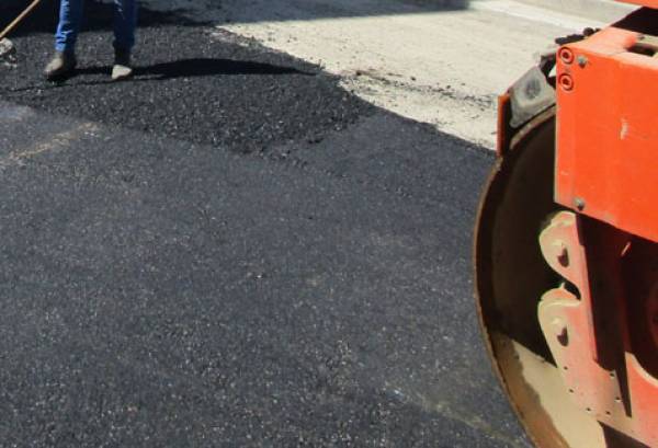 Εργα οδοποιίας στην Κυπαρισσία